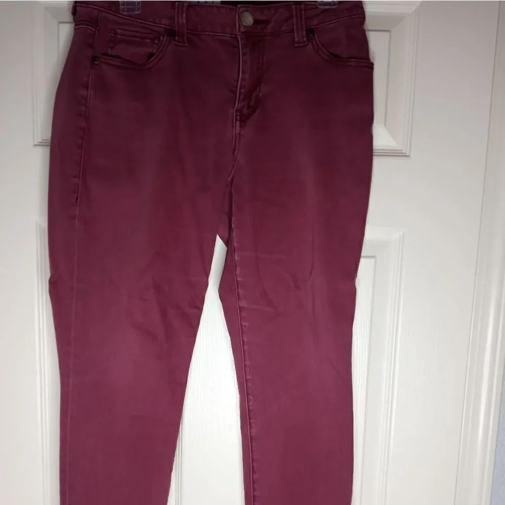 Cabi Ladies 8 Bordeaux Wash Skinny Stretch Zipper Full Length Women's Jeans